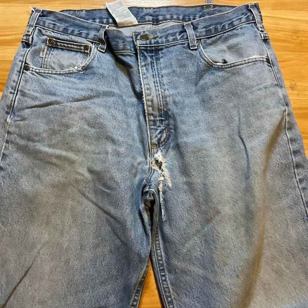 Carhartt distressed 40x32‎ jeans